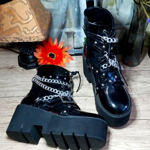 Punk Rock Chain Booties - Picture 1 of 2